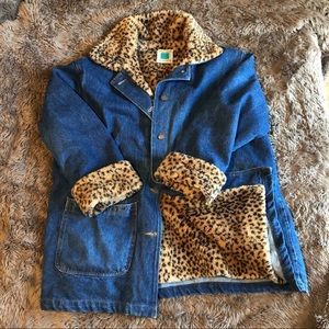 VINTAGE! Leopard print lined denim jacket